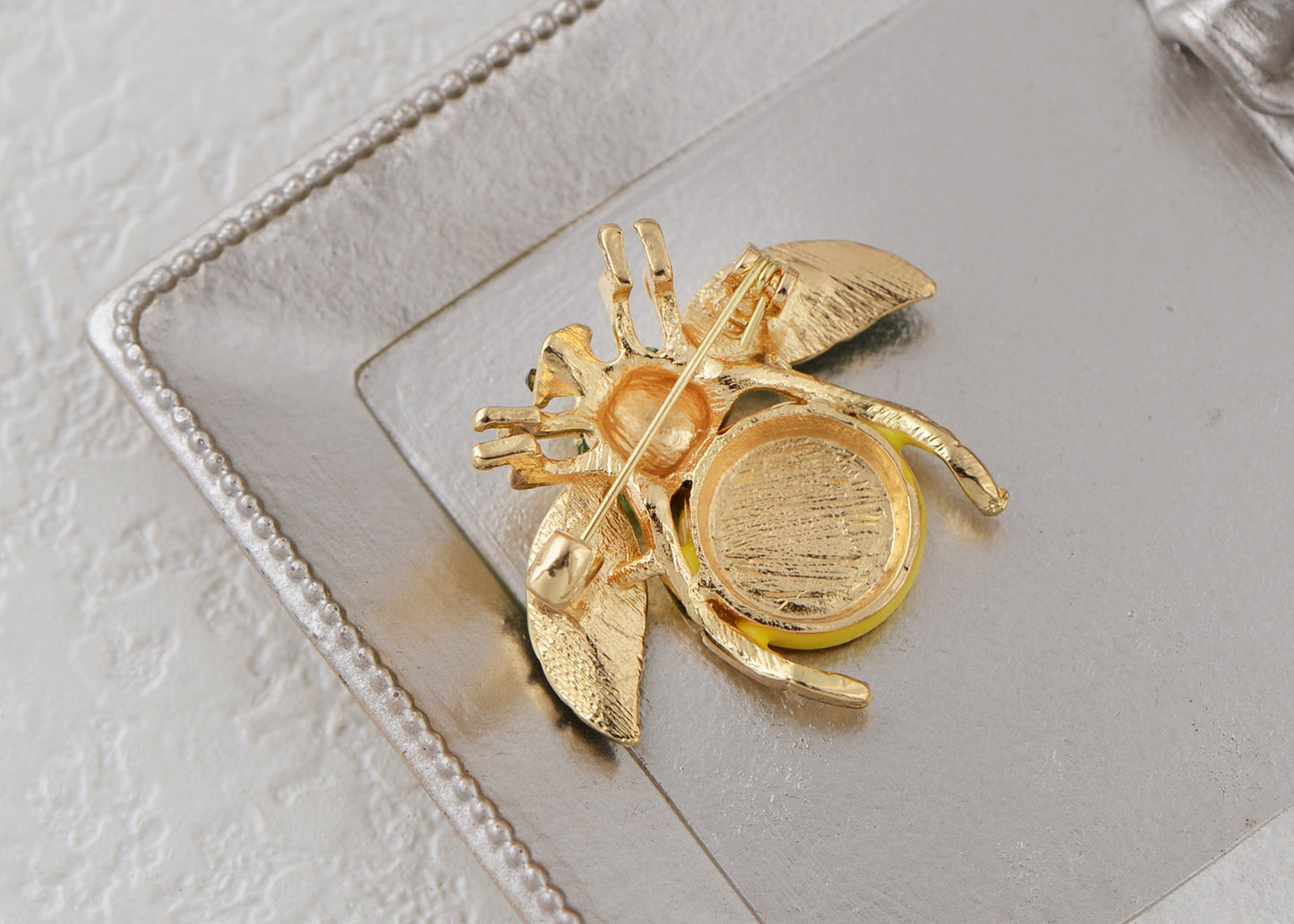 Elegant Crystal Rhinestone Fruit and Bee Brooch - Fashionable Gold Plated Fruit Insect Lapel Pins for Dresses and Accessories