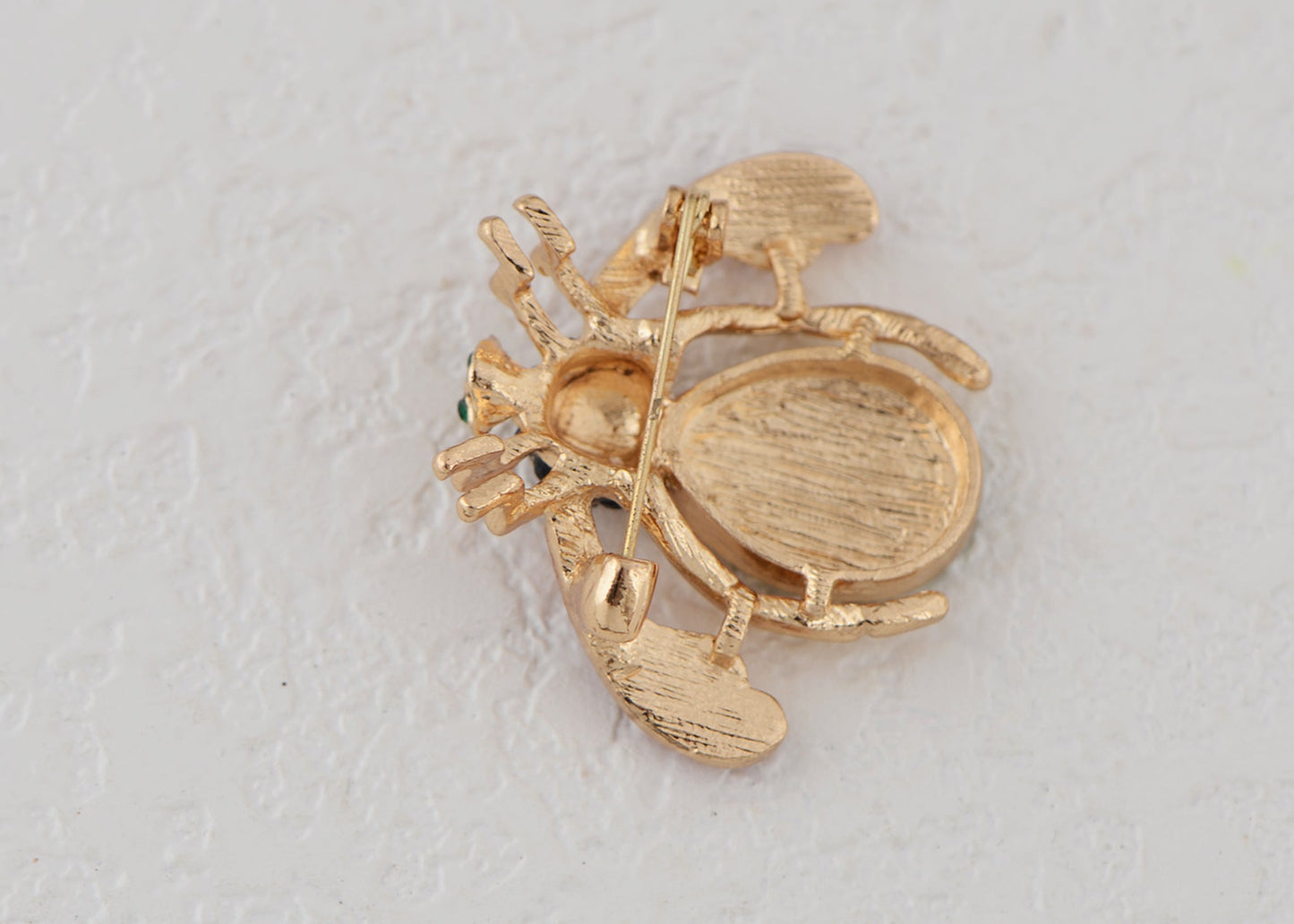 Elegant Crystal Rhinestone Fruit and Bee Brooch - Fashionable Gold Plated Fruit Insect Lapel Pins for Dresses and Accessories