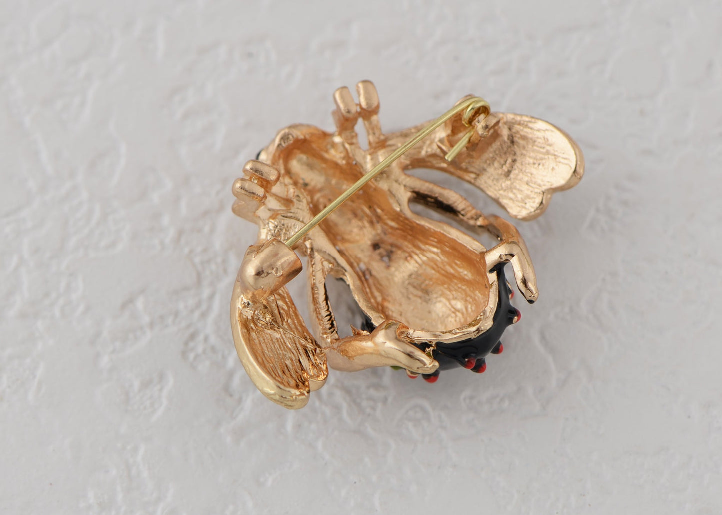 Elegant Crystal Rhinestone Fruit and Bee Brooch - Fashionable Gold Plated Fruit Insect Lapel Pins for Dresses and Accessories