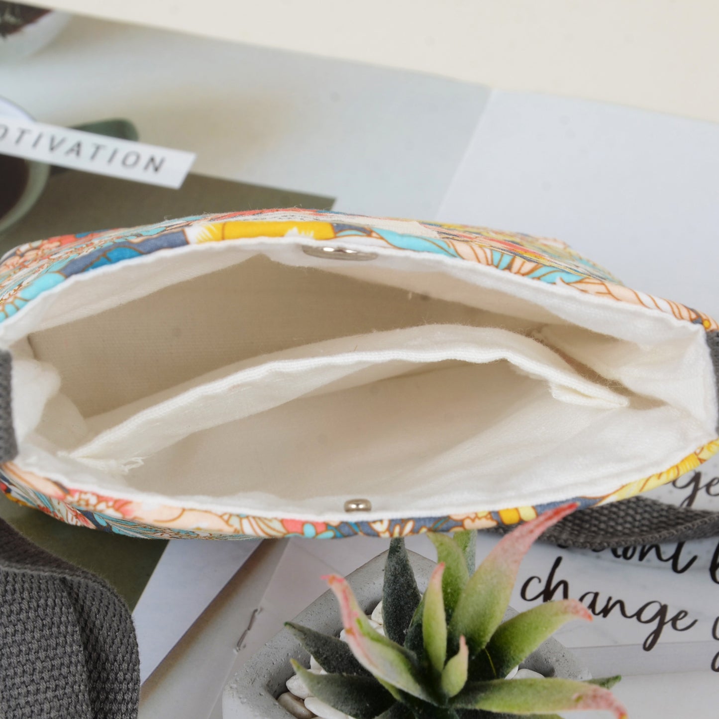 Floral Canvas Crossbody Bag-Colorful Artistic Shoulder Purse