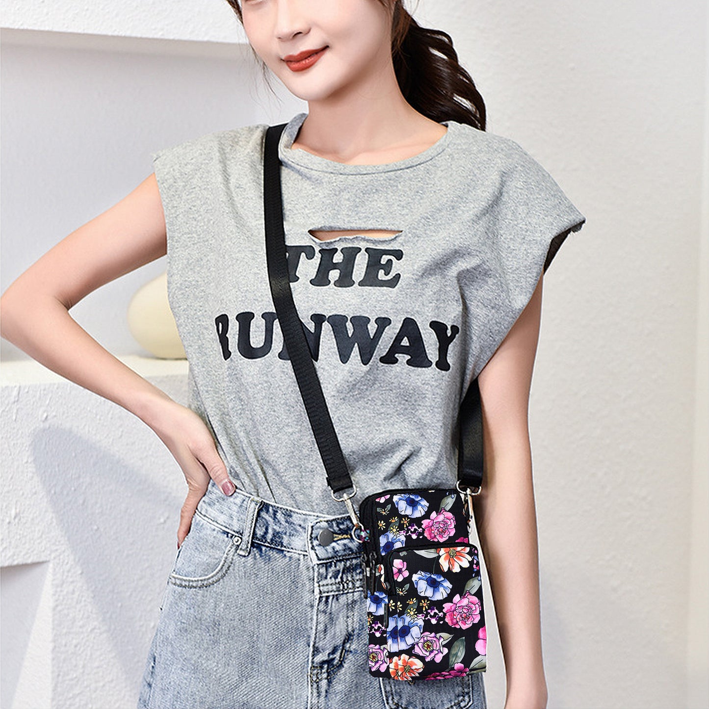 Floral Oxford Cloth Crossbody Bag-Lightweight Compact Shoulder Purse