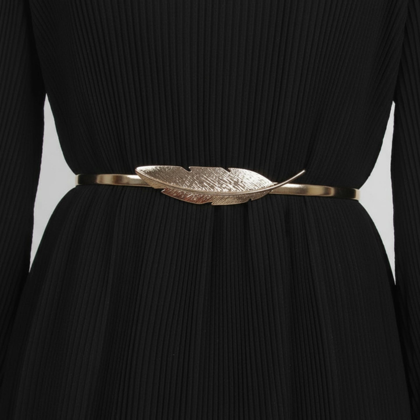 Metal Leaf Buckle Belt with Slim Adjustable Band and Textured Design 28.5x0.4in