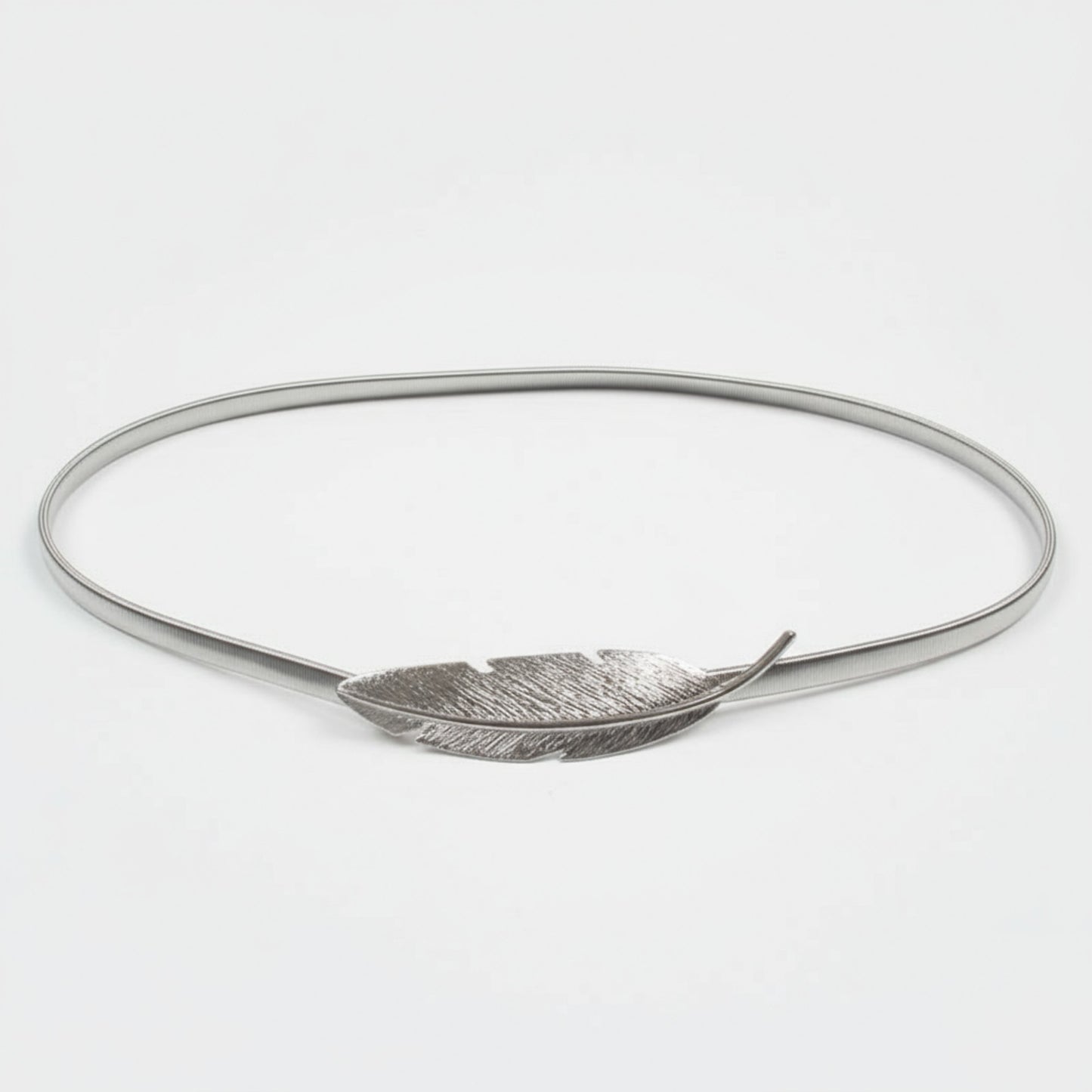 Metal Leaf Buckle Belt with Slim Adjustable Band and Textured Design 28.5x0.4in