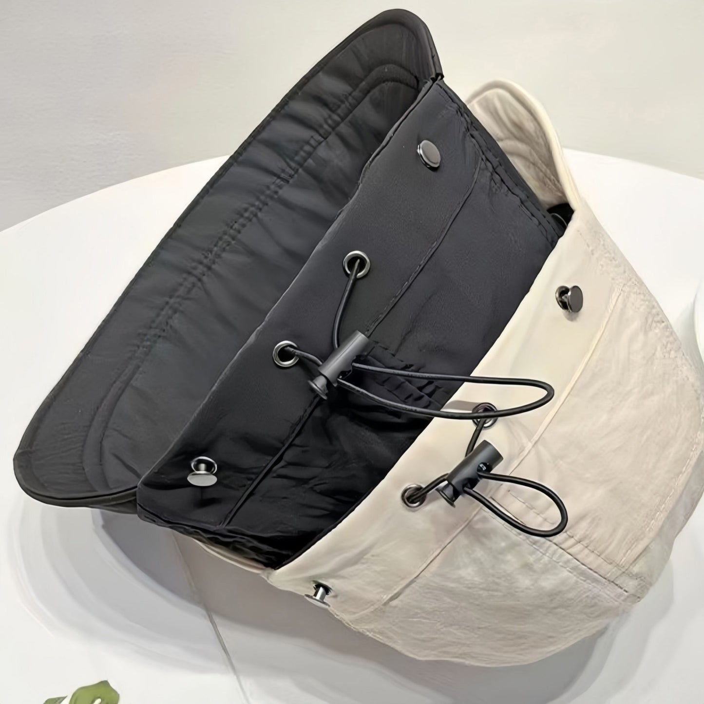 Lightweight Outdoor Sun Hat with Curved Brim and Adjustable Fit