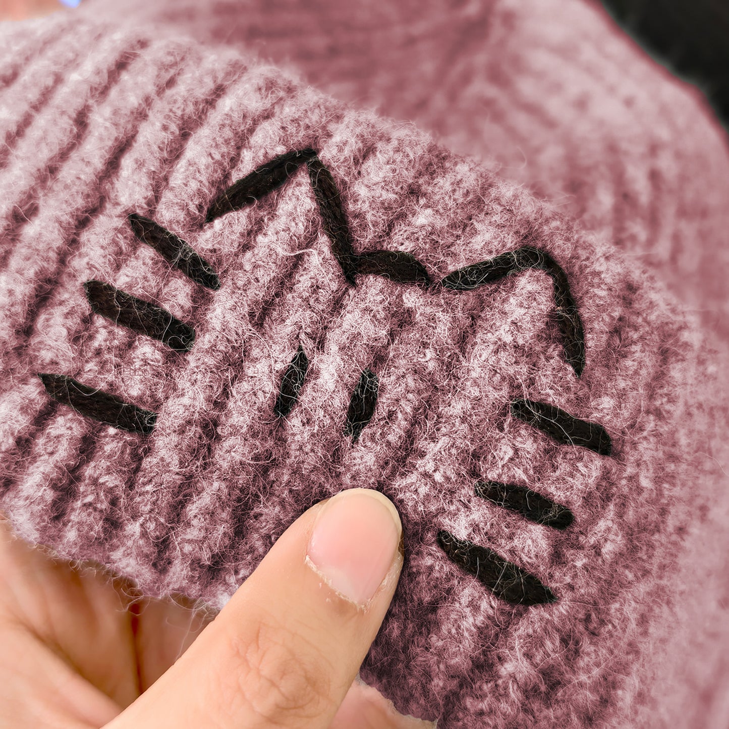 Knitted Beanie with Cat Embroidery - Cute & Warm Winter Hat for Cold Weather