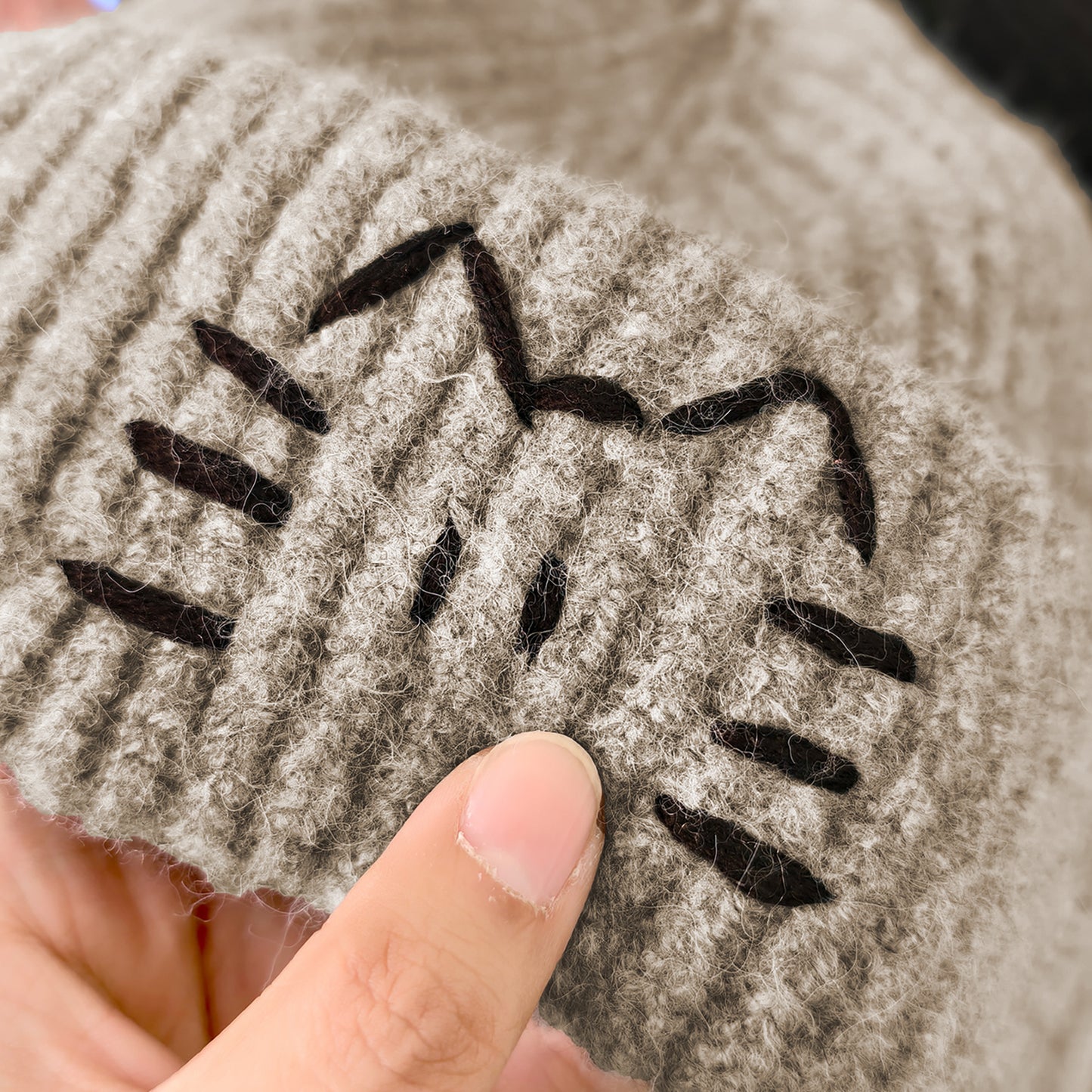 Knitted Beanie with Cat Embroidery - Cute & Warm Winter Hat for Cold Weather