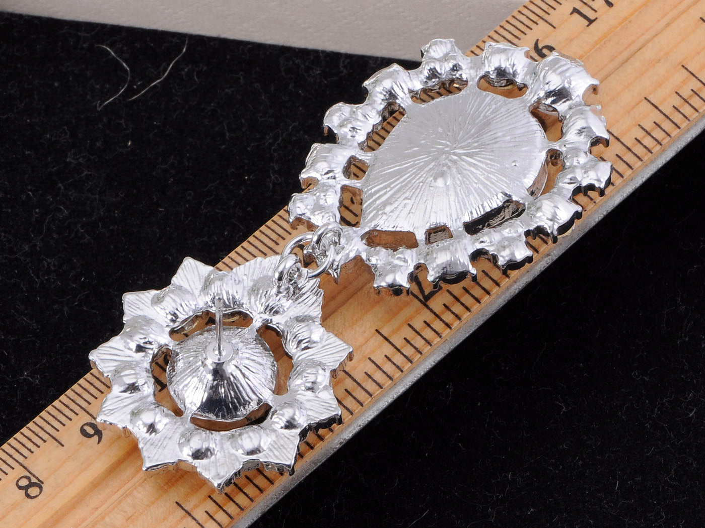 Rich Emerald Green And Diamond Ly D Drop Earrings