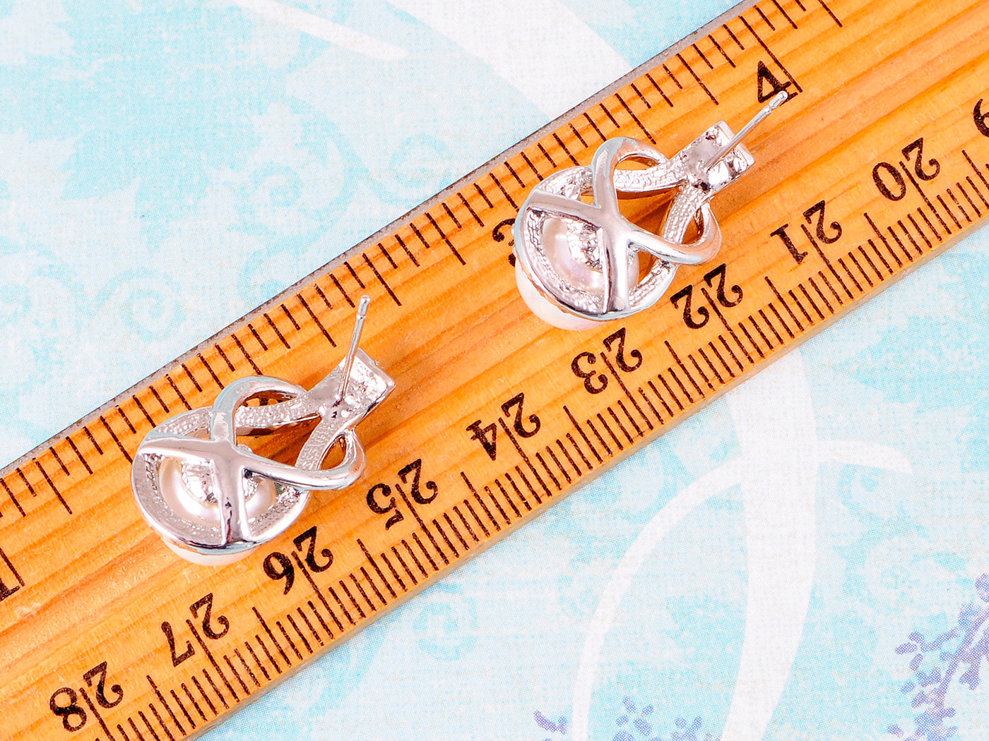 Elements Aurora Boreals Pearl Infinity Loop Earrings