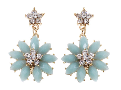 Festive Acorn D Earrings With Diamond Luminescent Bold S