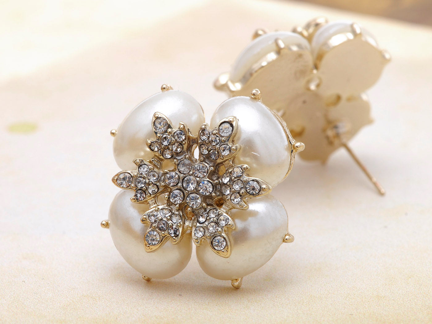 Royal Pearl White Accented Earrings