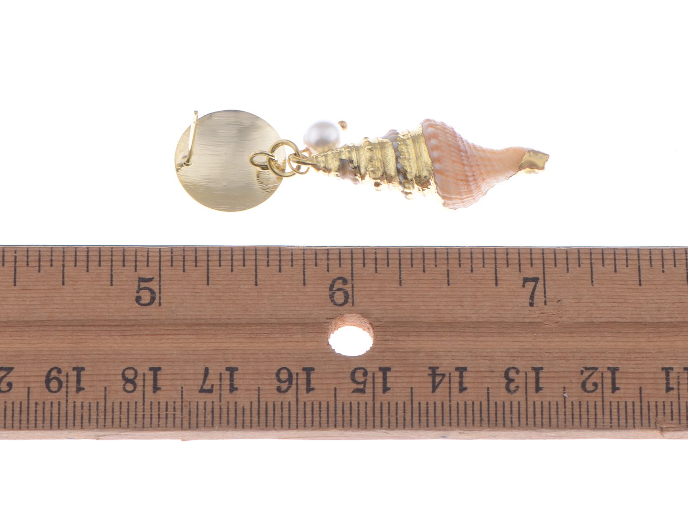 Studded Gold D Casual Conch Seashell Pearl Charm Dangle Drop Trendy Holiday Earrings