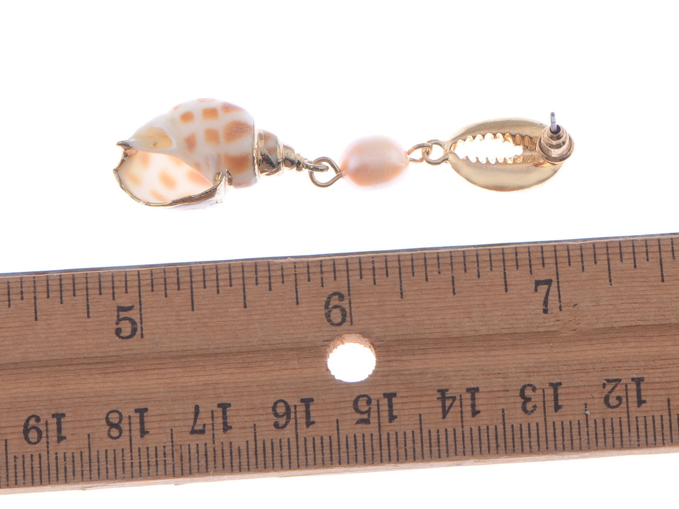 Studded Gold D Casual Conch Seashell Pearl Charm Dangle Drop Trendy Holiday Earrings