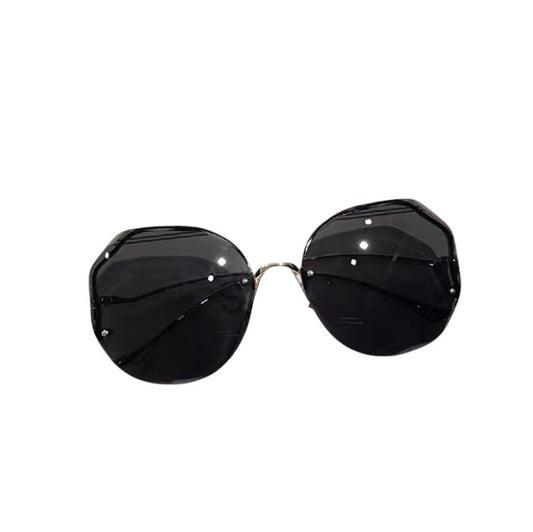 Women's Oversized Geometric Rimless Sunglasses with Gradient Lenses and Decorative Storage Case