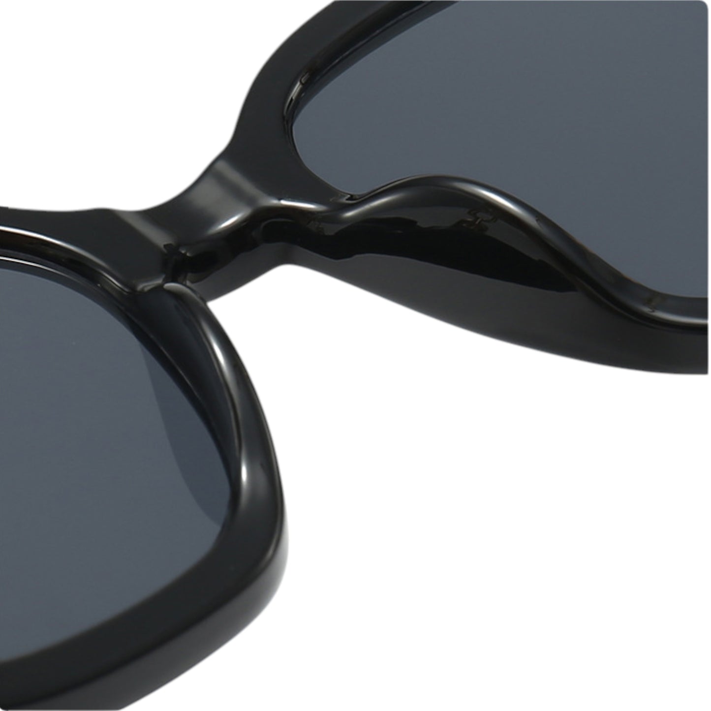 Women's Oversized Square Sunglasses with Cutout Chain Link Arms and Glamorous Metal Trim Detailing