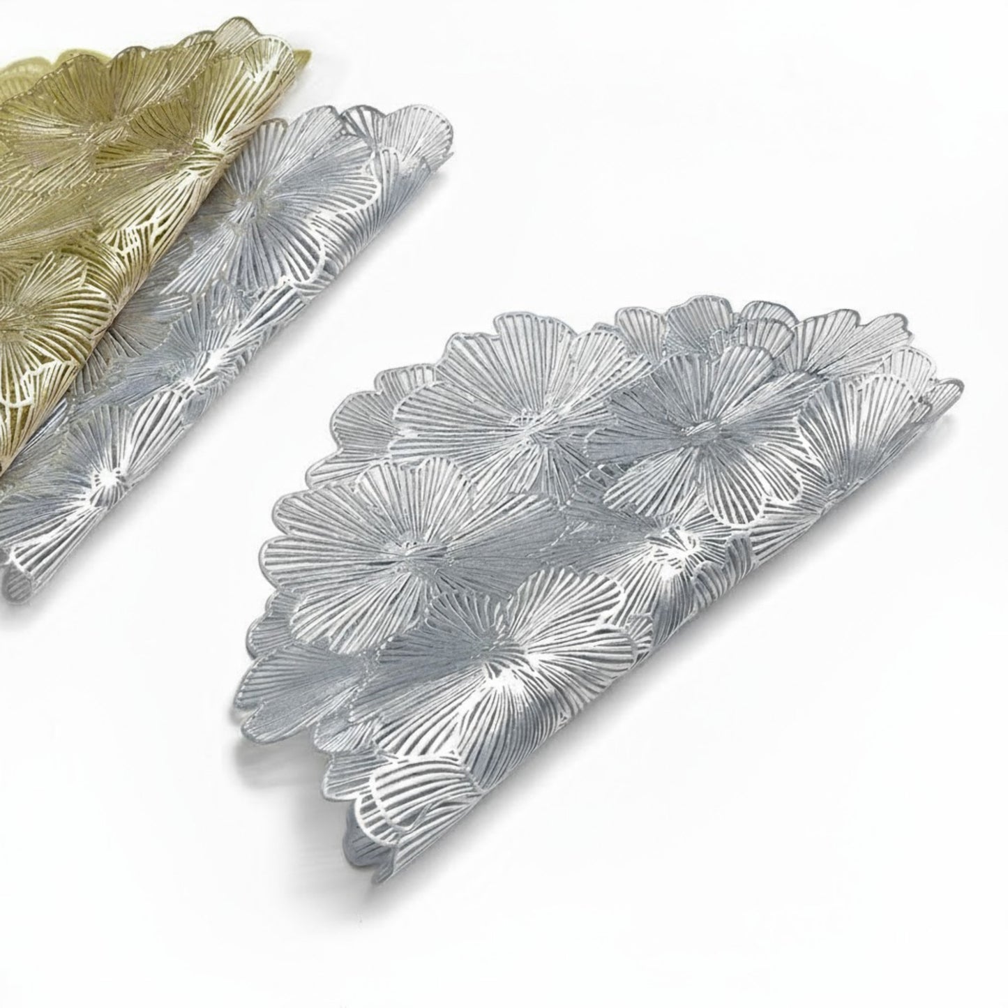 Floral Cutout Round Placemat with Delicate Petal Detailing