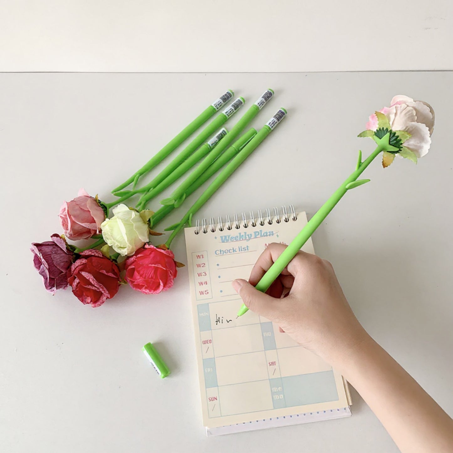 Set of 6 Artificial Rose Flower Pens with Realistic Petals and Green Stems