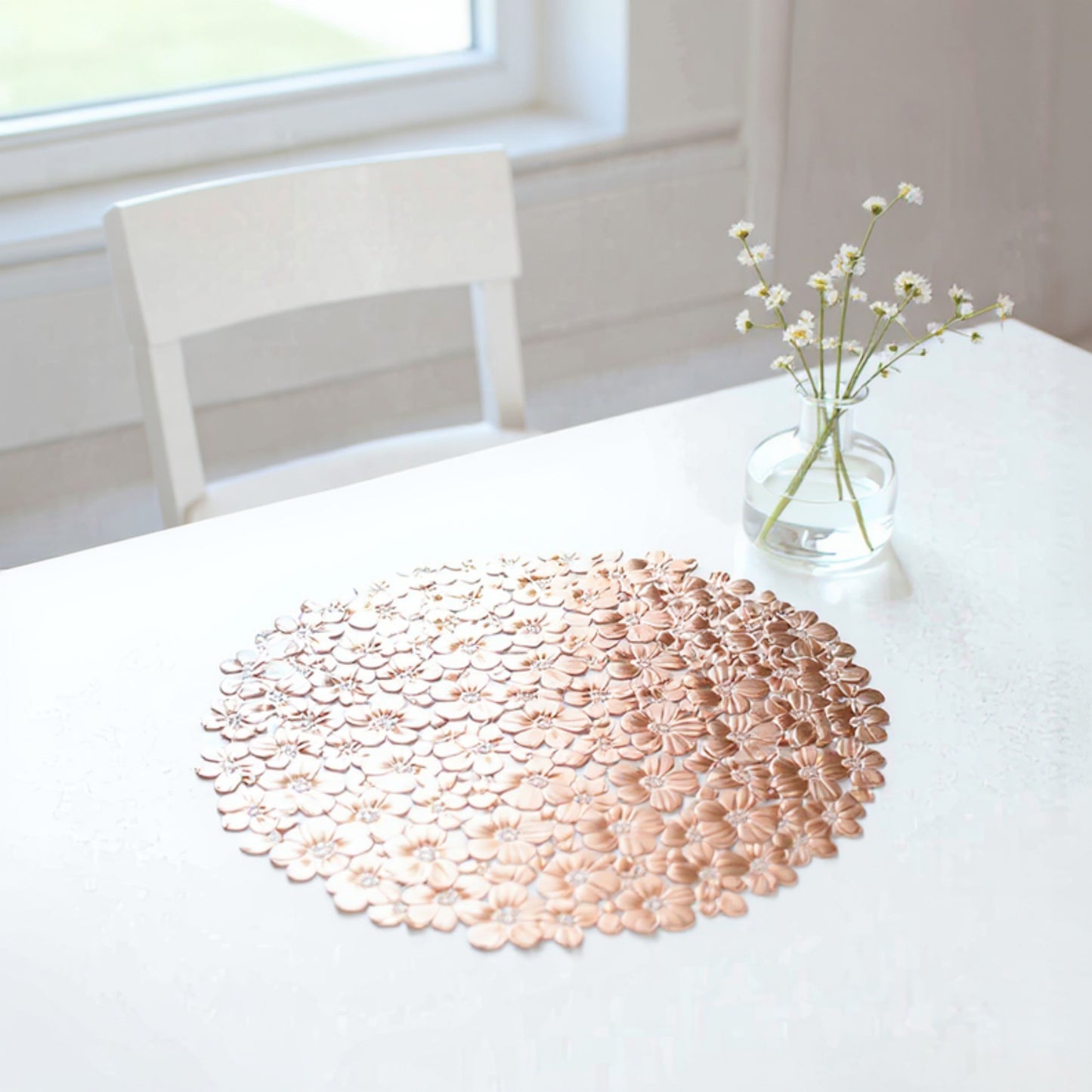 4-Piece Round Floral Cutout Placemat with Embroidered Petal Details