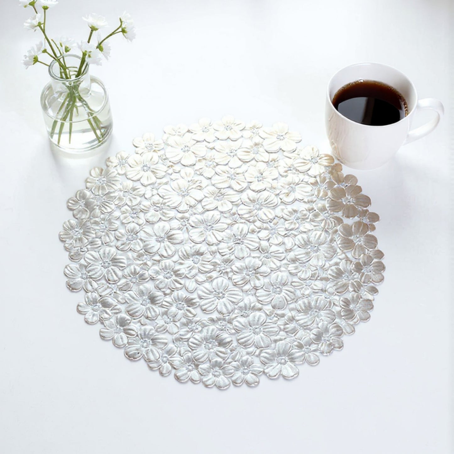 4-Piece Round Floral Cutout Placemat with Embroidered Petal Details