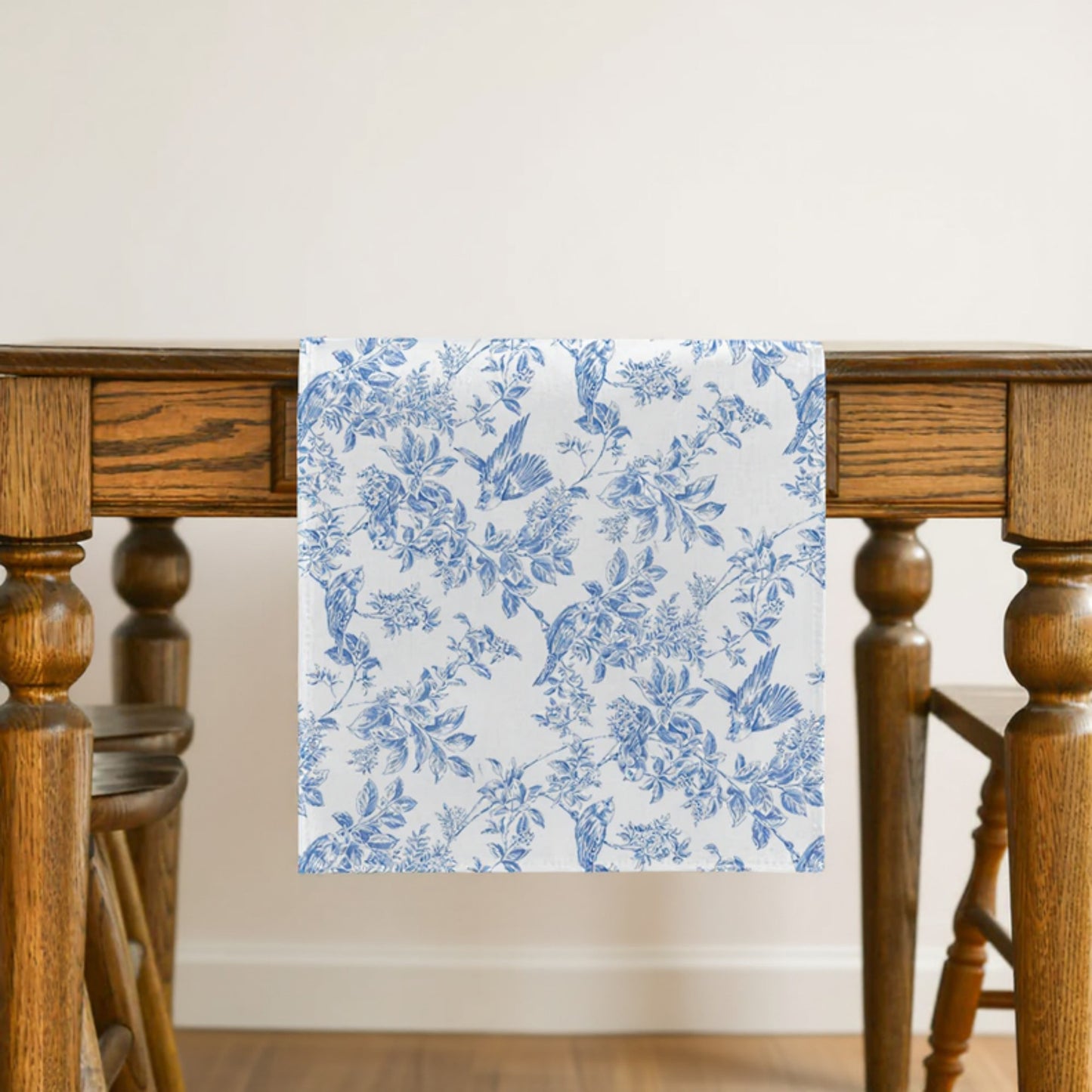 Vintage Floral Print Table Runner with Classic Woven Detailing