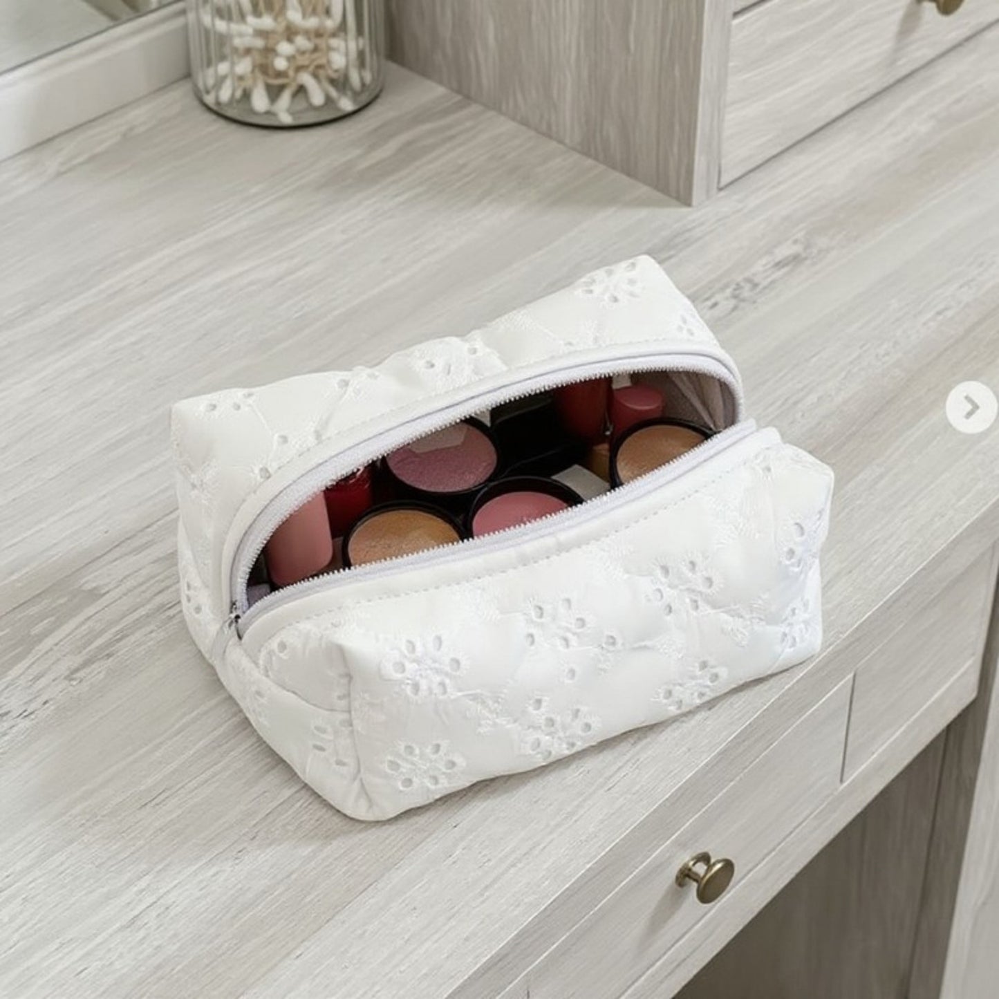 Embroidered Floral Quilted Cosmetic Bag with Zipper Closure 6x4x2in