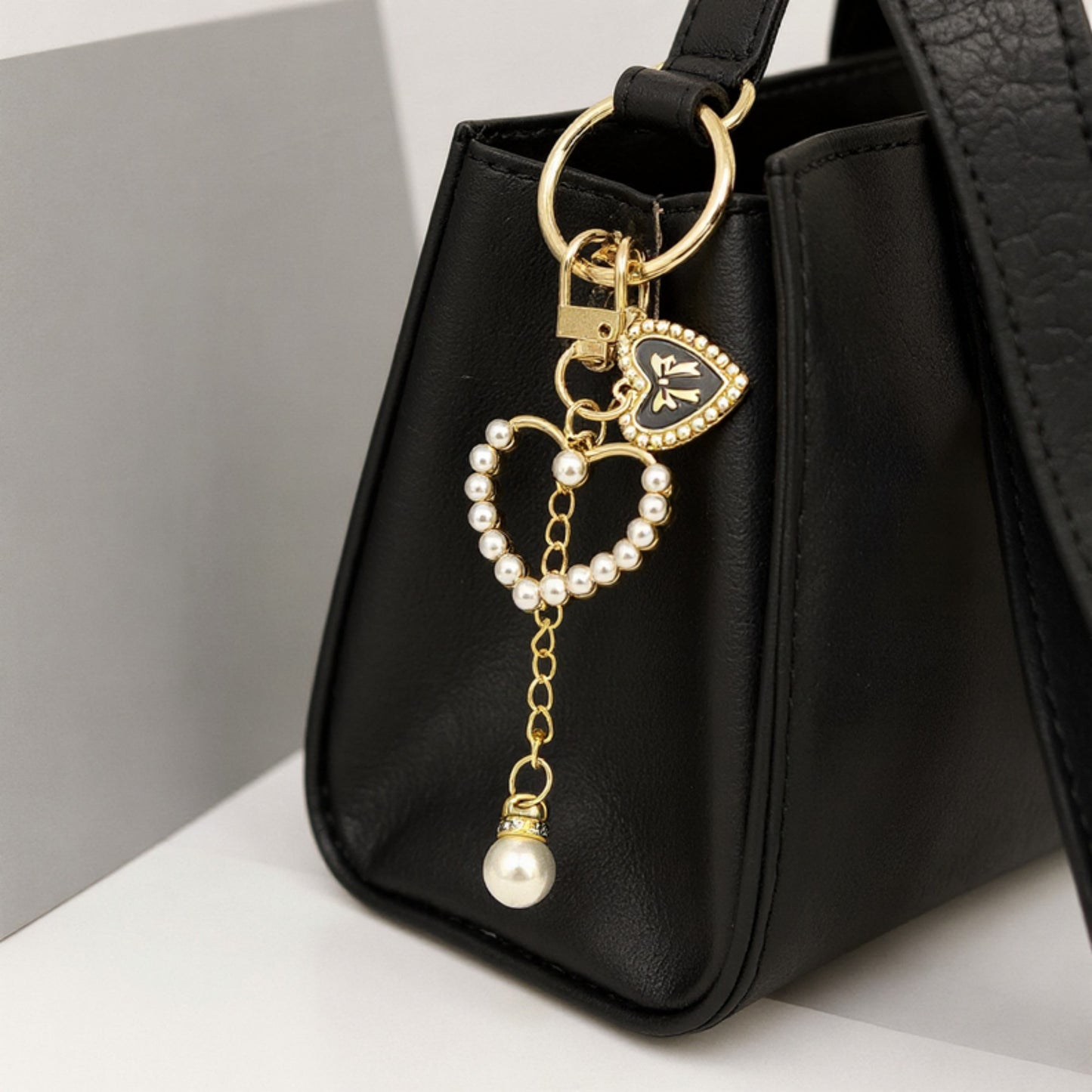 3-Piece Pearl Heart Charm Keychain with Gold Chain and Enamel Accent