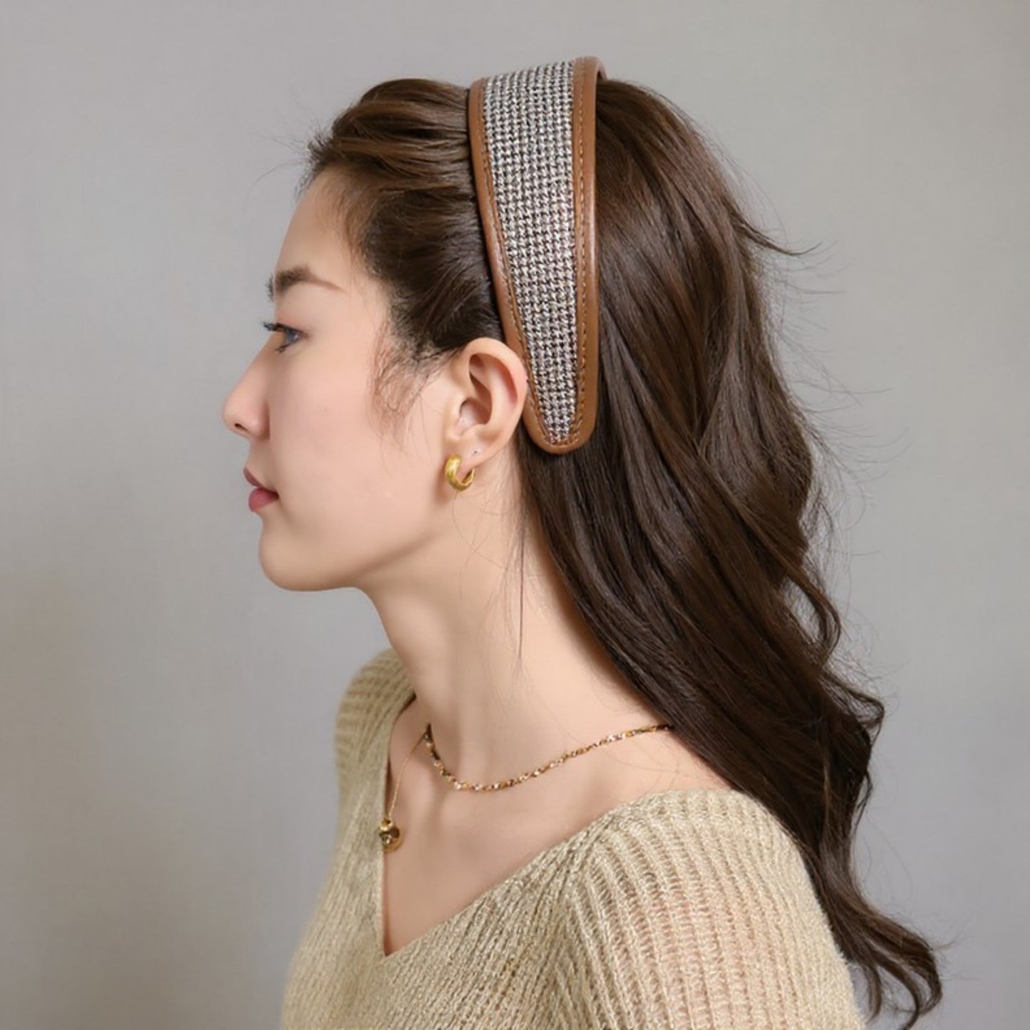 Textured Fabric Headband with Oversized Acrylic Ring Accent 6.3x4.7x1.2in