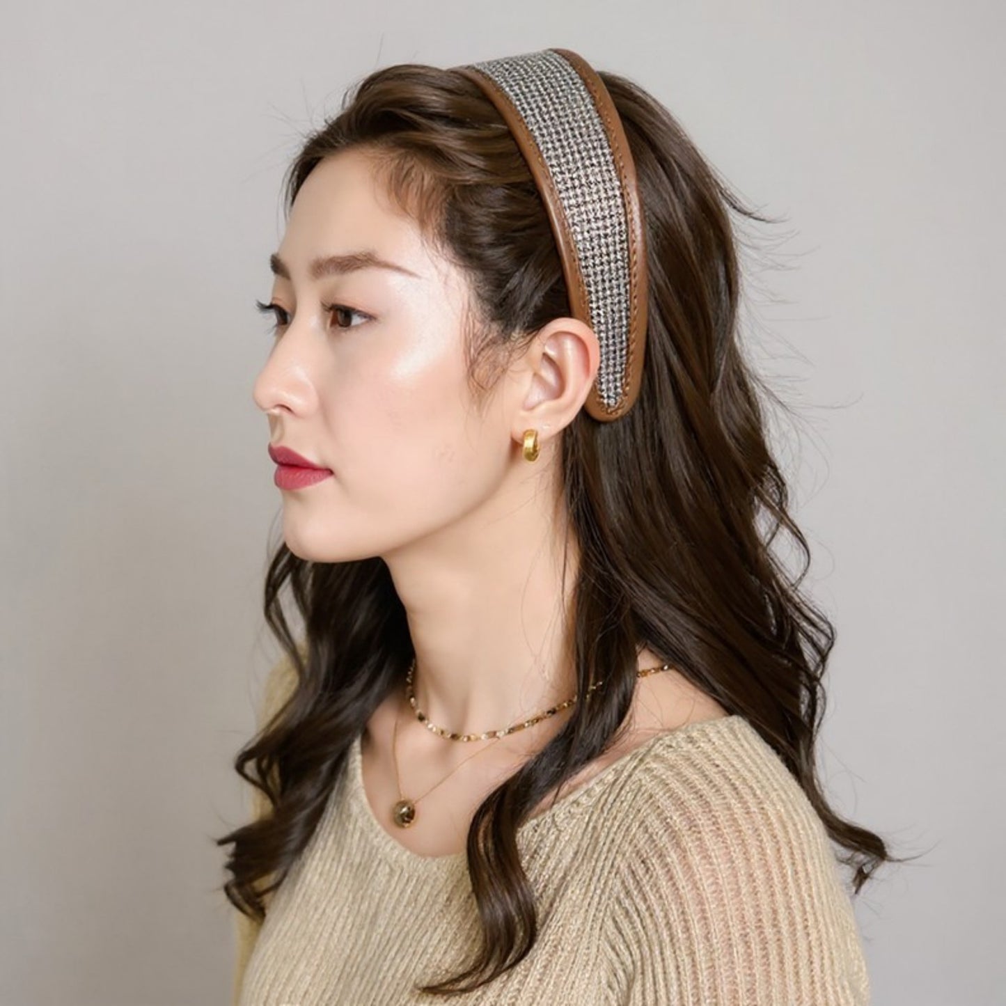Textured Fabric Headband with Oversized Acrylic Ring Accent 6.3x4.7x1.2in