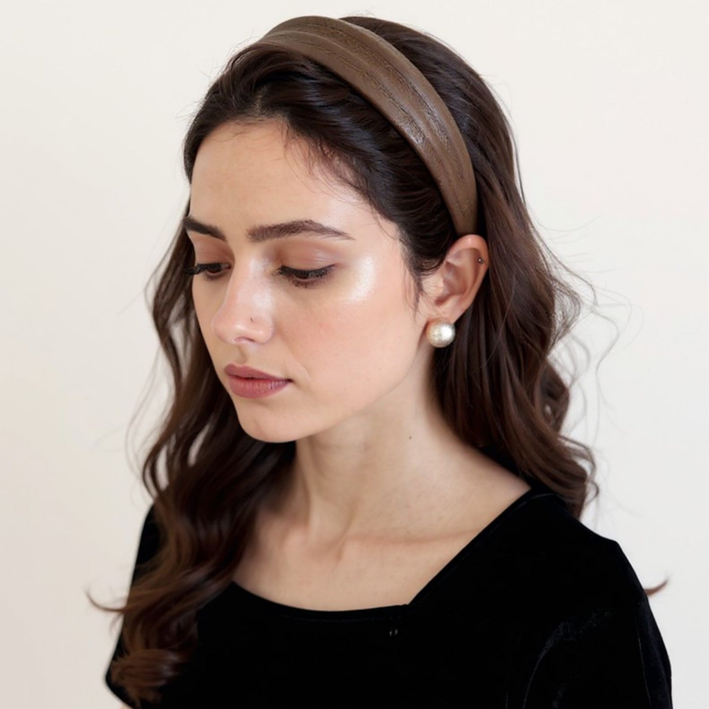 Textured Fabric Headband with Oversized Acrylic Ring Accent 6.3x4.7x1.2in