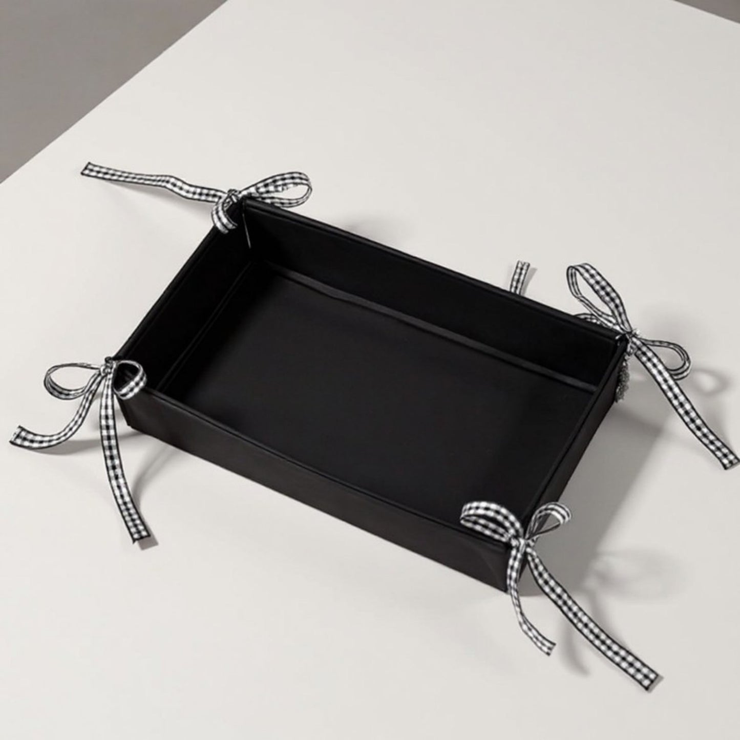 Rectangular Organizer Tray with Checkered Ribbon Tie Corners 4x8x2in