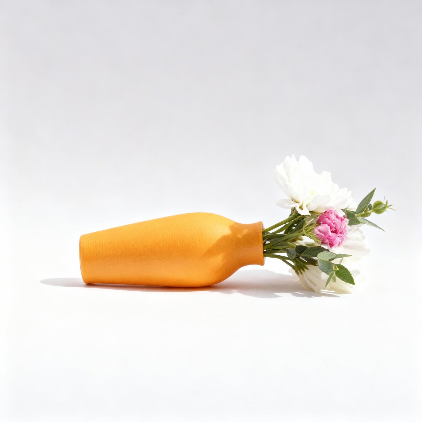 Mini Vase Car Air Vent Clip with Artificial Flowers Decorative Car Accessory