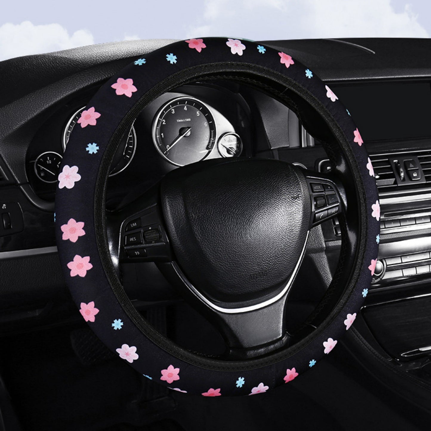Plush Steering Wheel Cover with Floral Embroidered Pattern