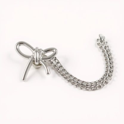 3-Piece Bow and Chain Decorative Clothing Clip Set with Sculpted Metal Ribbon Design for Stylish Detailing 1.5x1.4in