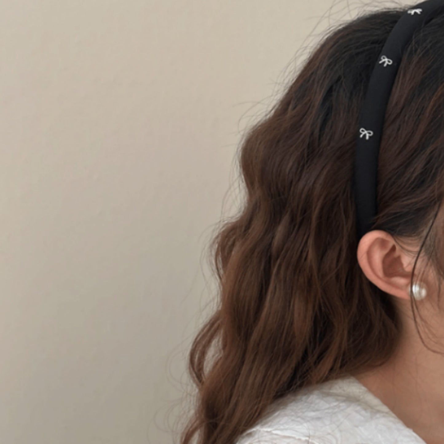 2-Piece Padded Headband Set with Smooth Fabric Finish and Mini Bow Embellishment Details