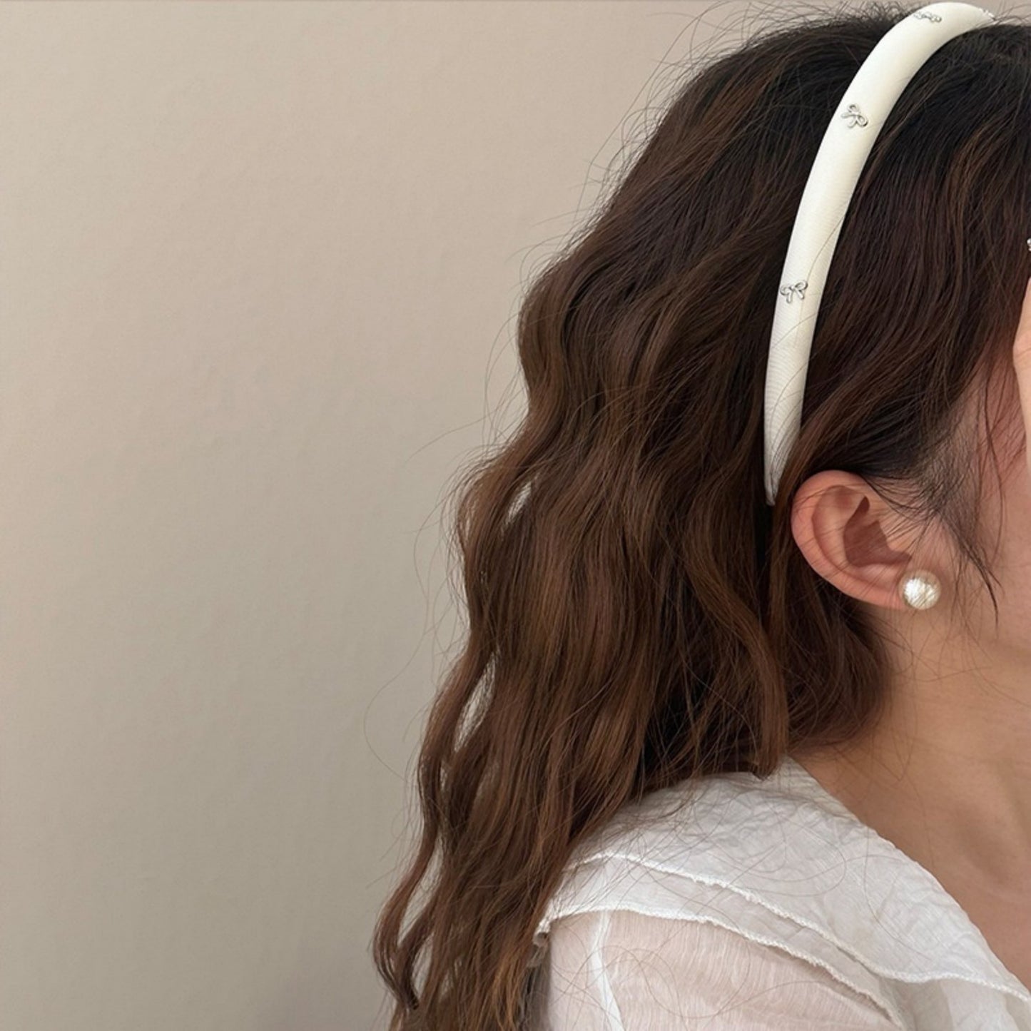 2-Piece Padded Headband Set with Smooth Fabric Finish and Mini Bow Embellishment Details