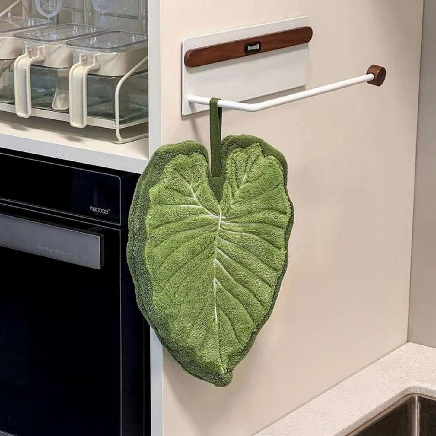 Soft Absorbent Hanging Hand Towels Leaf Shaped Reusable Cleaning Cloth with Loop 3 Pack