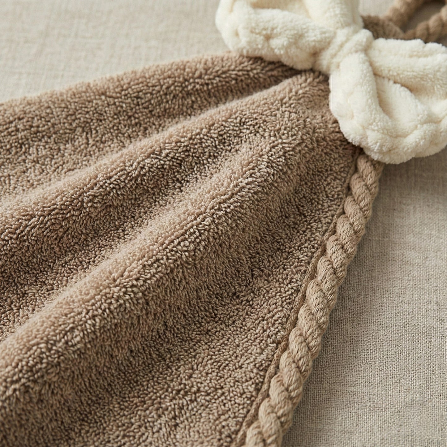 Soft Absorbent Hanging Hand Towels with Bow Detail Reusable Cleaning Cloth 2 Pack