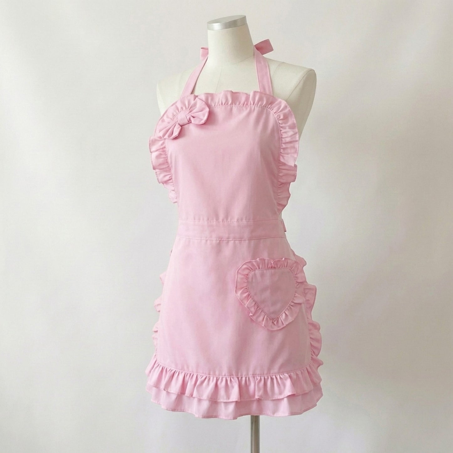 Ruffle Trim Valentine Heart Pocket Kitchen Apron with Adjustable Neck and Waist Ties