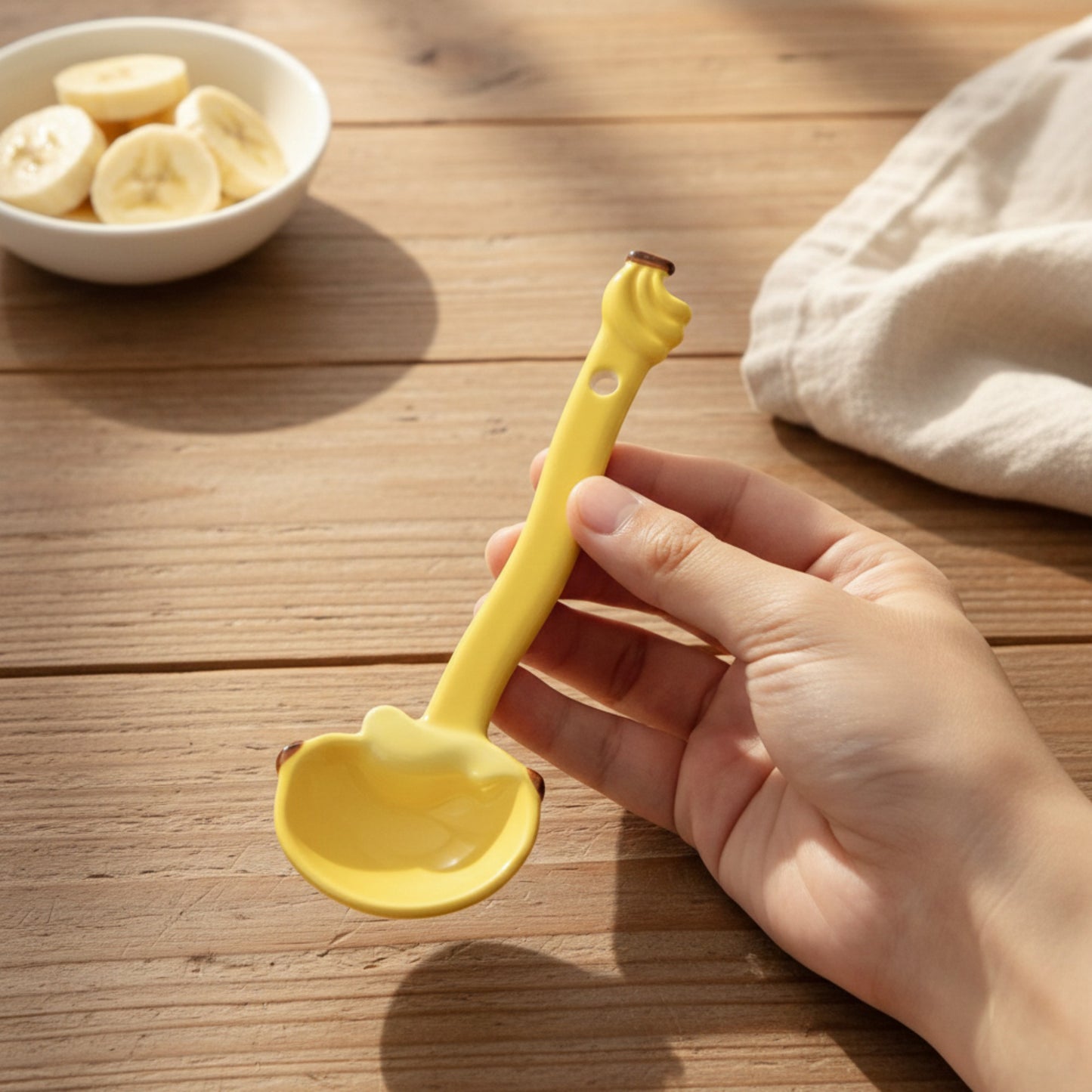 Apple Shaped Ceramic Reusable Spoon Set with Hanging Handle Design 3 Piece Set