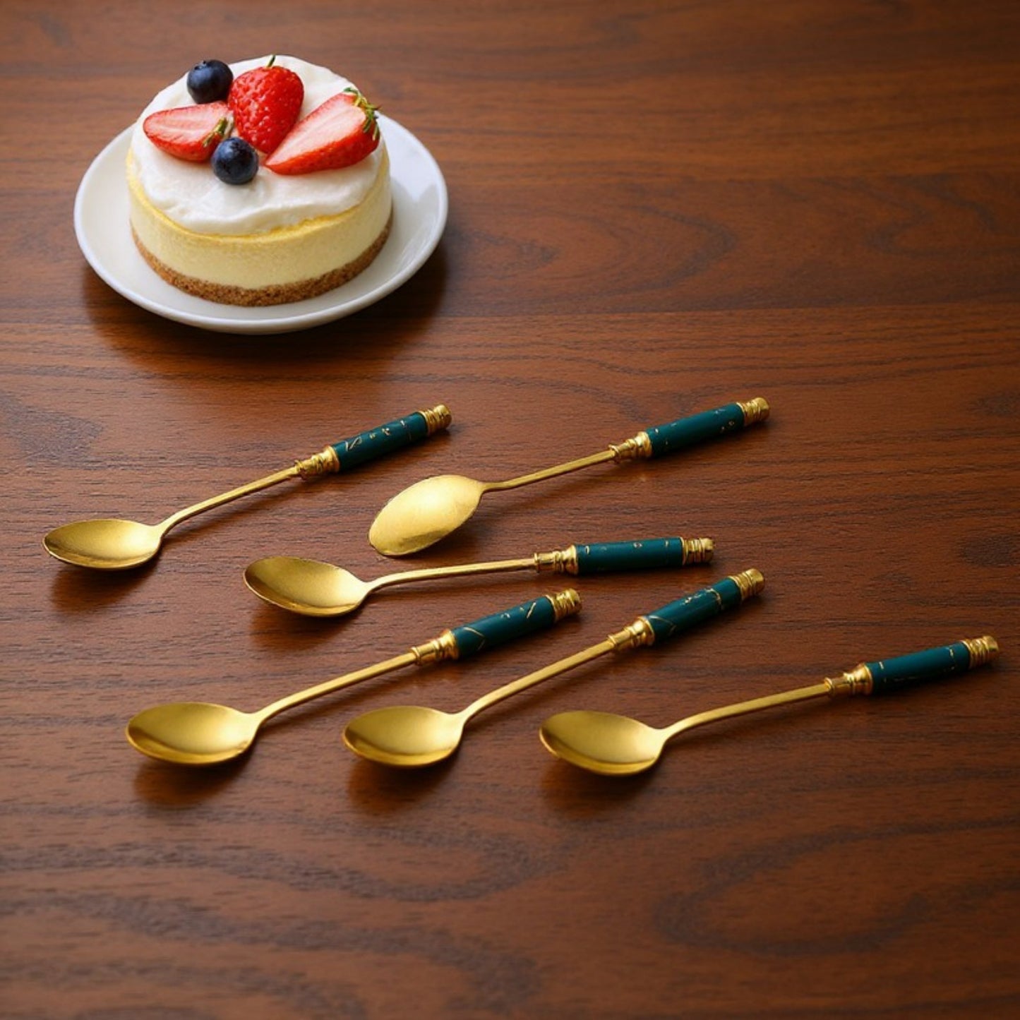 Decorative Teaspoon Set with Gold Tone Finish and Patterned Handle Design