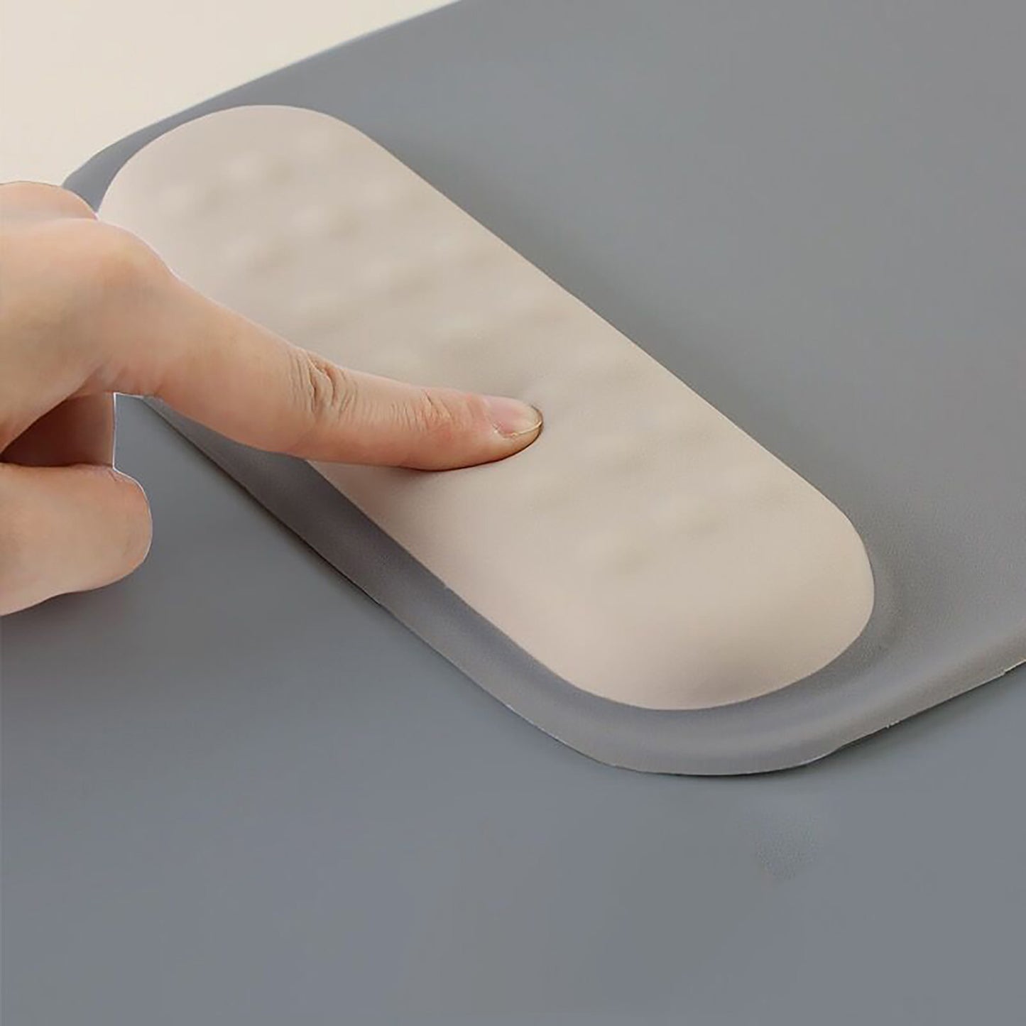 Minimalist Ergonomic Wrist Support Mouse Pad