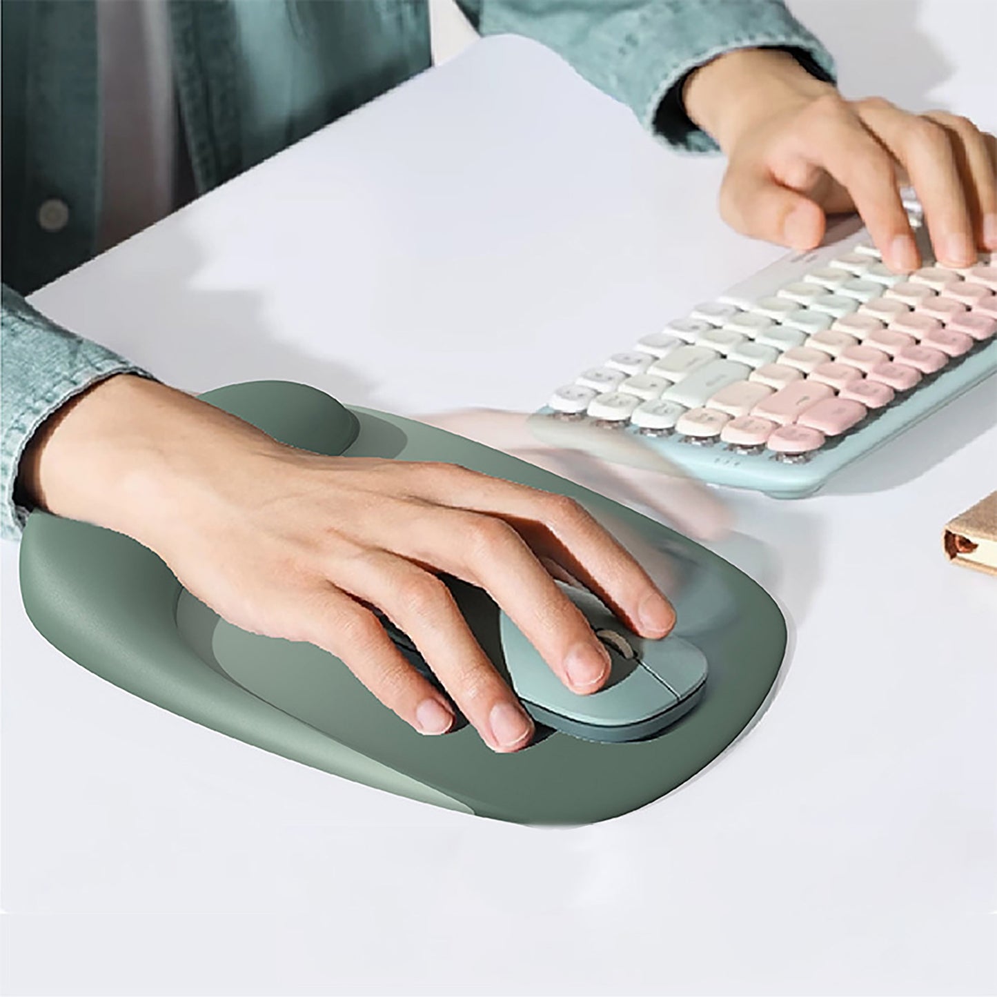 Gradient Color Ergonomic Memory Foam Mouse Pad With Wrist Support