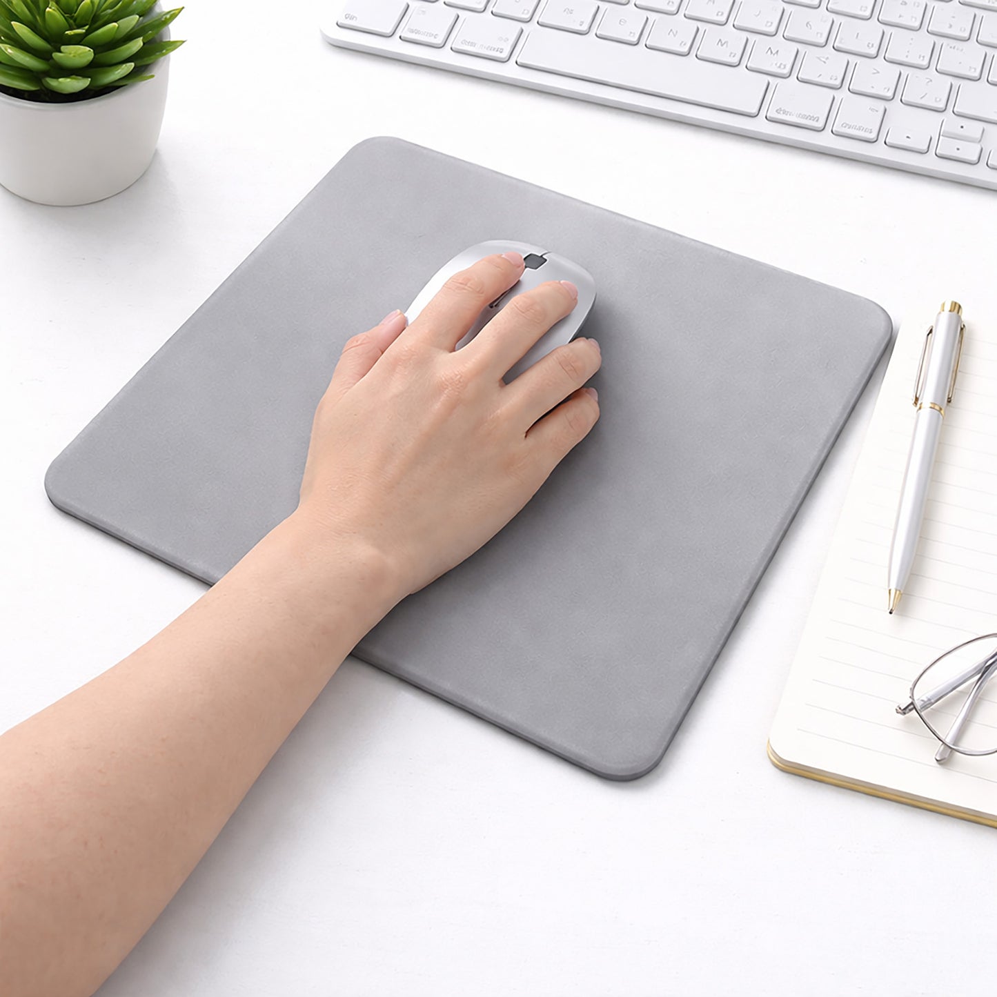 Thick Solid Color Mouse Pad With Smooth Surface And Non Slip Base