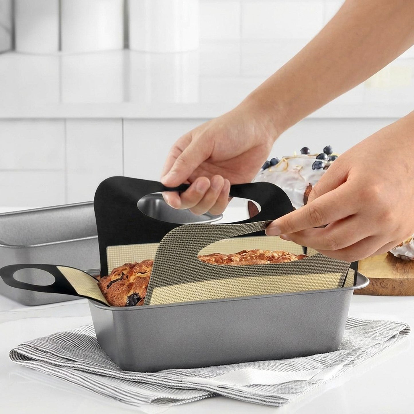 Reusable Loaf Pan Liner with Nonstick Mesh and Lift Handles