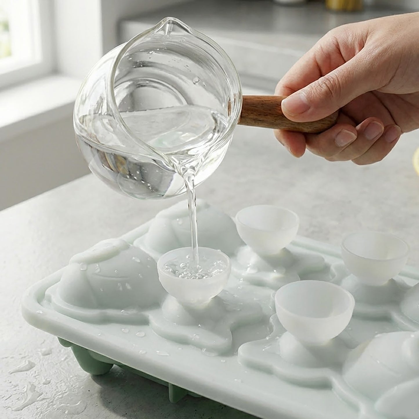 Cat Shaped Ice Cube Tray Silicone Large Mold with Easy Release Flexible Freezer Tray