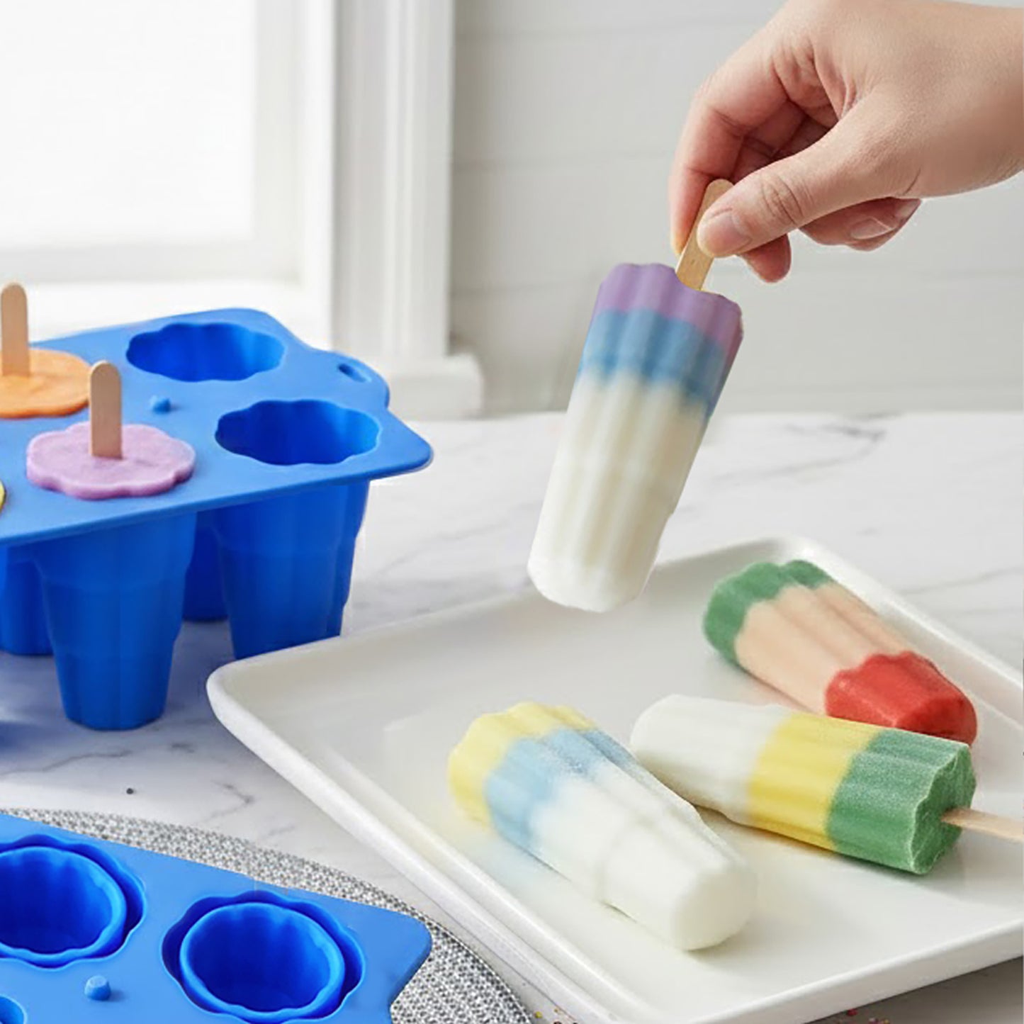 6-Cavity Silicone Popsicle Mold with Reusable Lid Flexible Nonstick Frozen Treat Tray