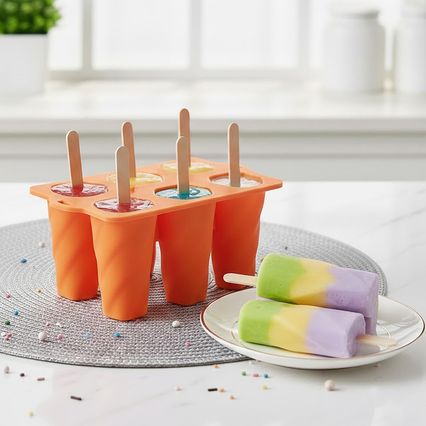 Silicone Popsicle Mold with Lid 6 Cavity Reusable Ice Pop Maker Tray