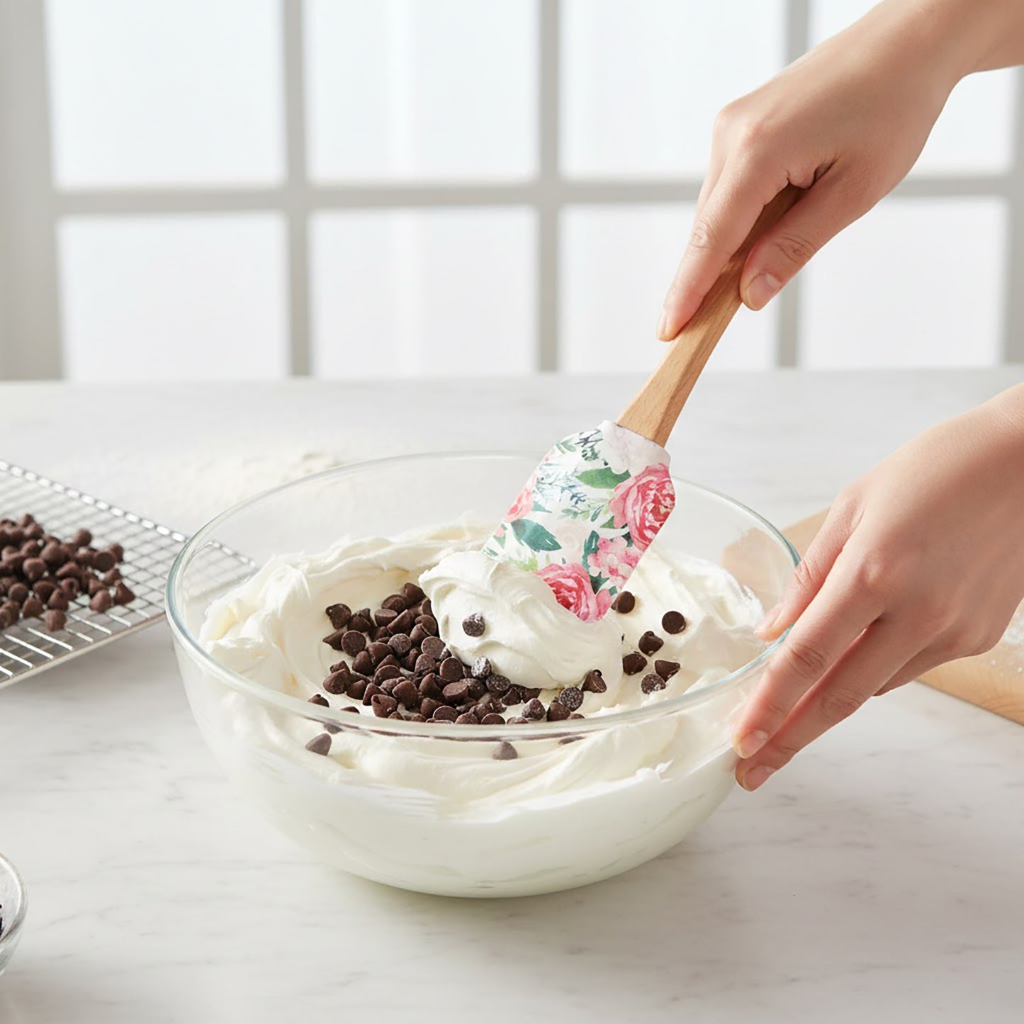 Silicone Spatula Set Butterfly Floral Print Wooden Handle Heat Resistant Baking Mixing Tools 2 Piece