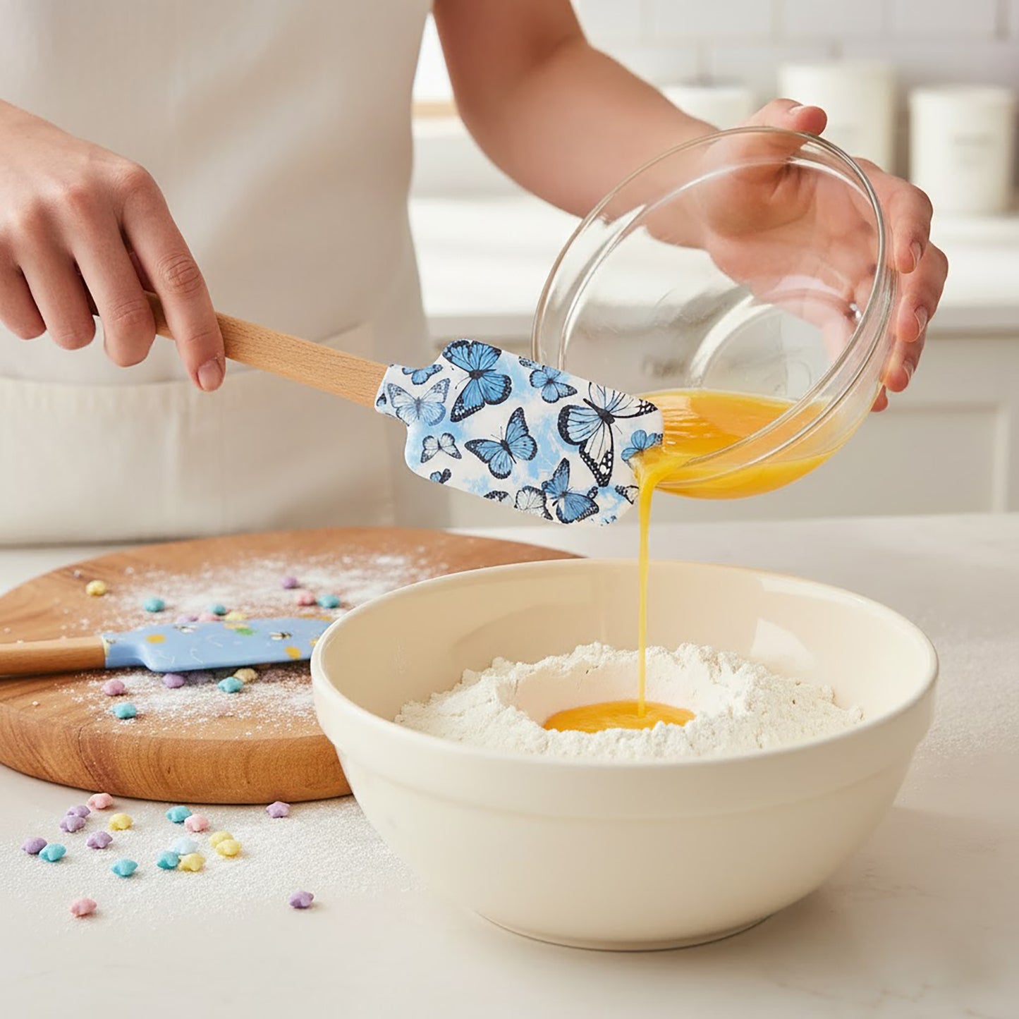 Silicone Spatula Set with Wooden Handles Bee Print Heat Resistant Kitchen Baking Tools 2 Piece