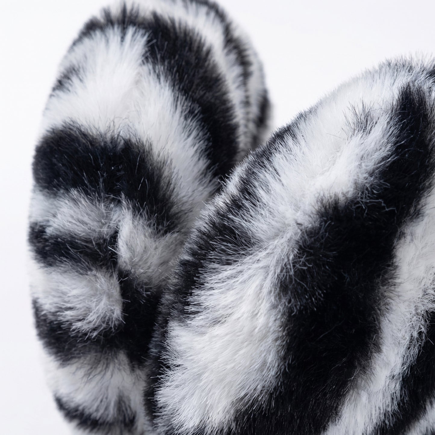 Tiger Print Plush Headphone Case for AirPods Max, Cute Furry Protective Cover with Soft Lining