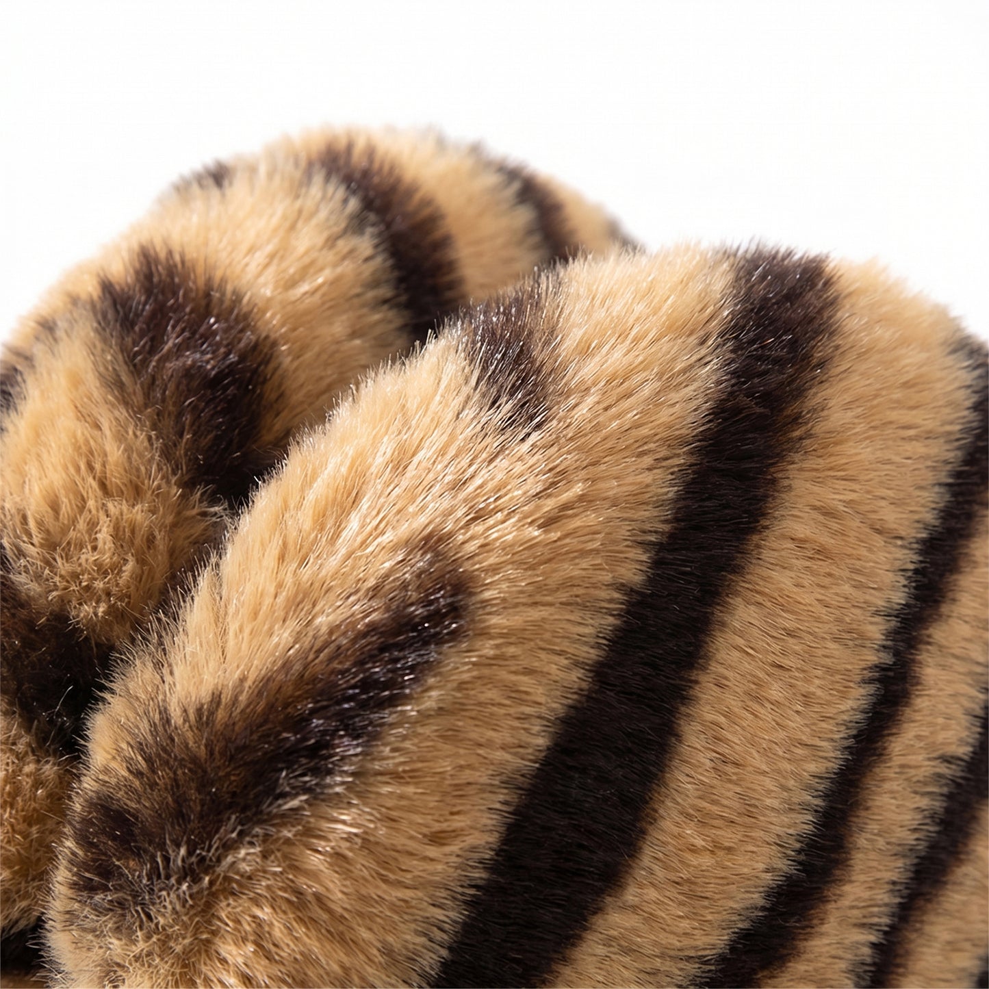 Tiger Print Plush Headphone Case for AirPods Max, Cute Furry Protective Cover with Soft Lining